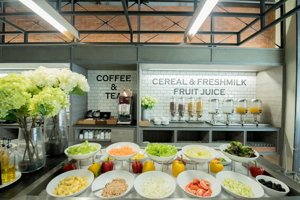 restaurants-rocky-cafe