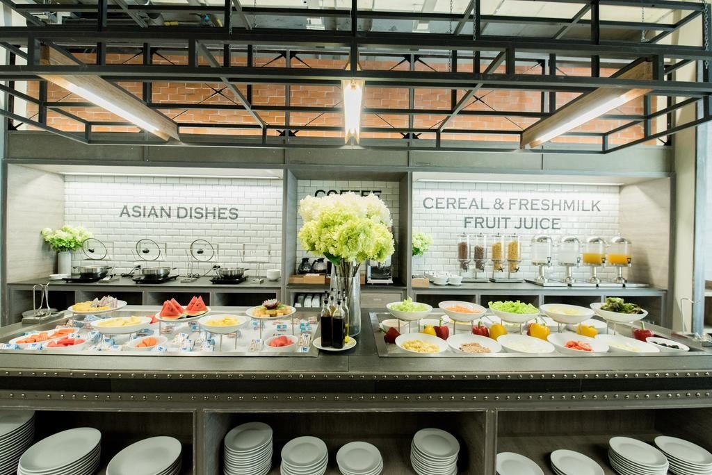 restaurants-rocky-cafe