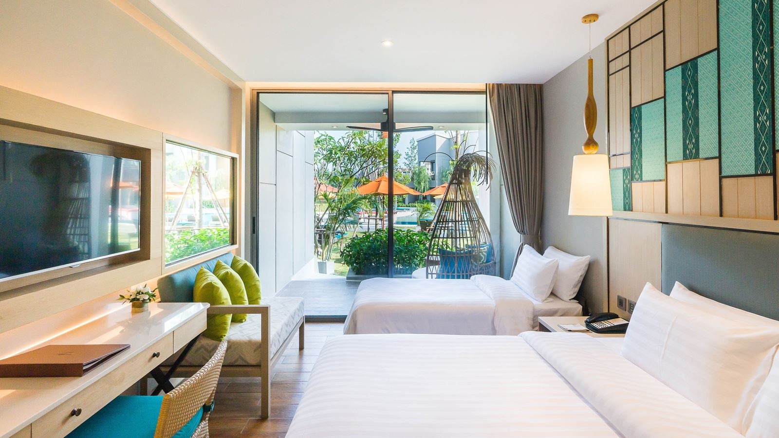 rooms-deluxe-garden-access