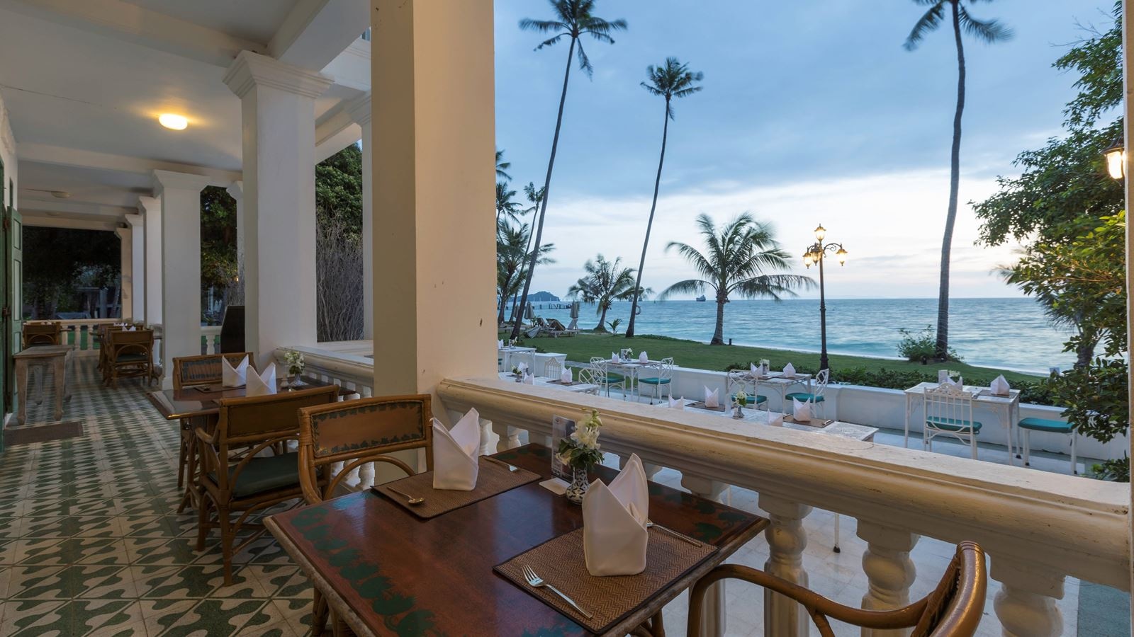 restaurants-panwa-house