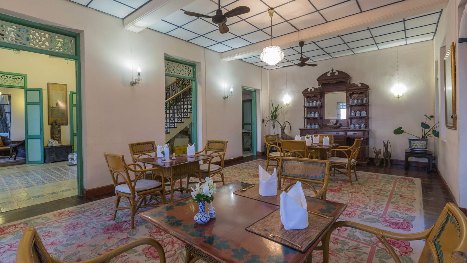 restaurants-panwa-house