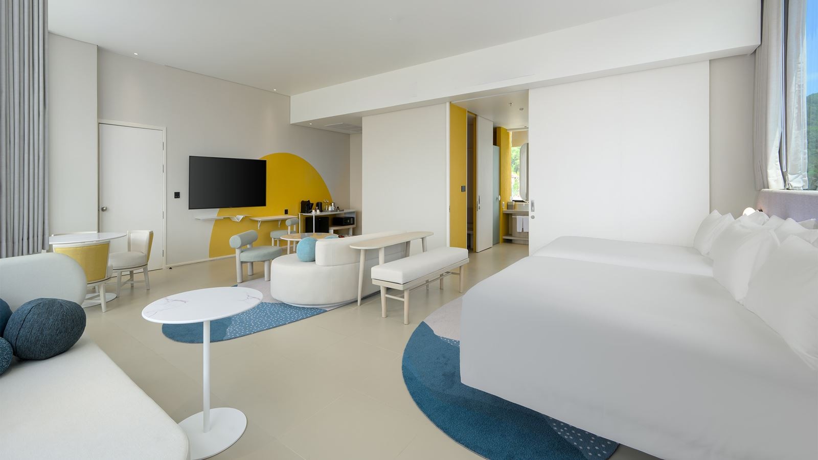 rooms-deluxe-suite-ocean-view