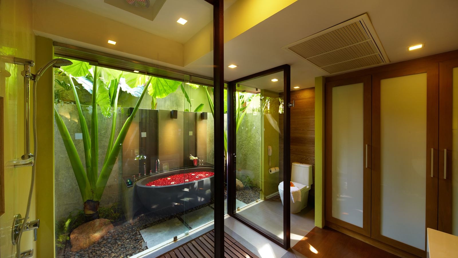 rooms-deluxe-regency-rooms