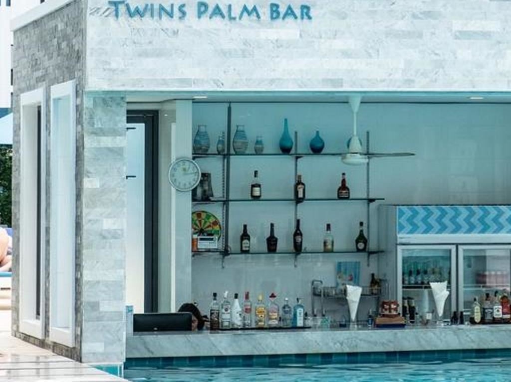 bars-twin-palm-bar