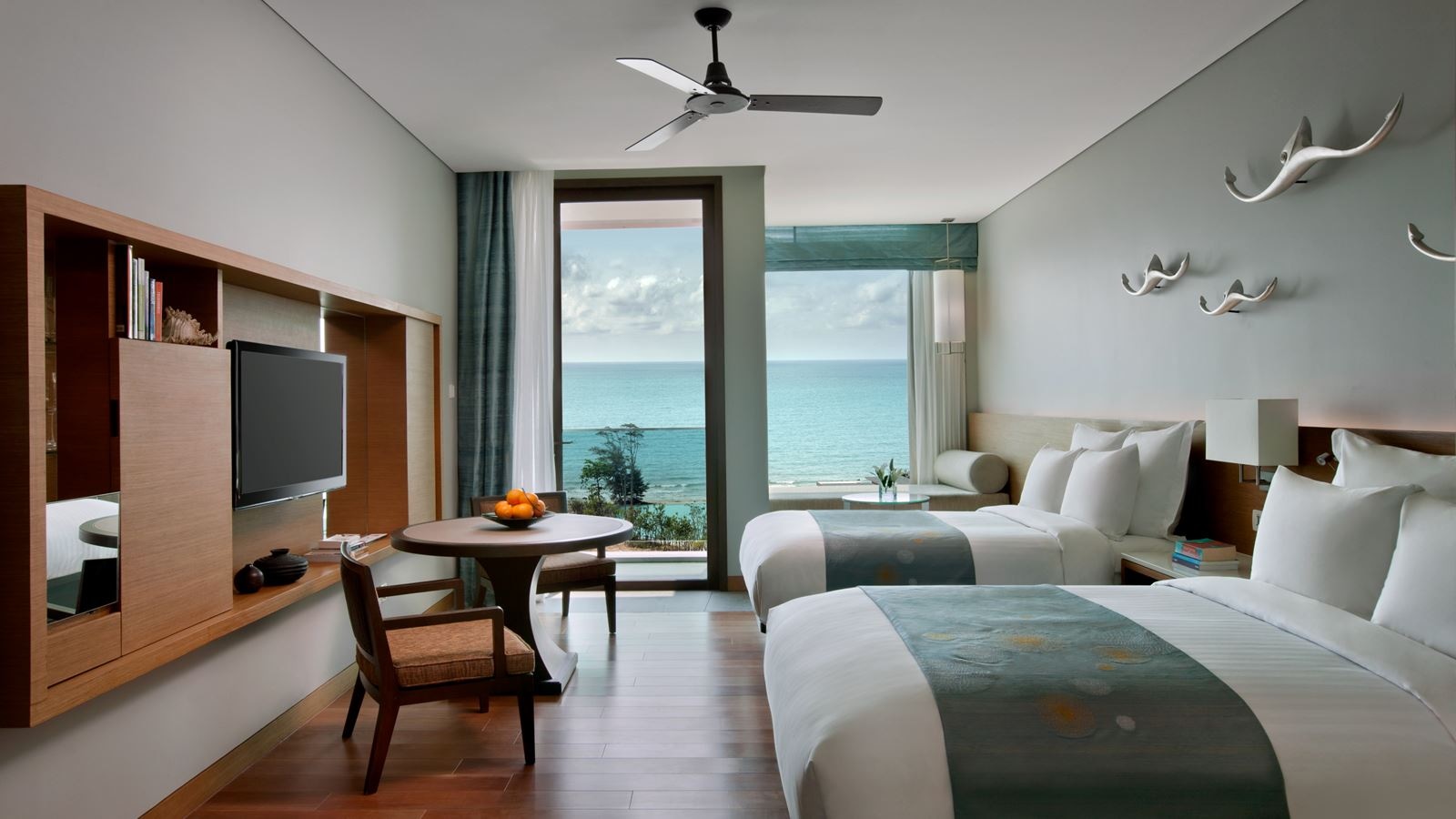 rooms-deluxe-ocean-view