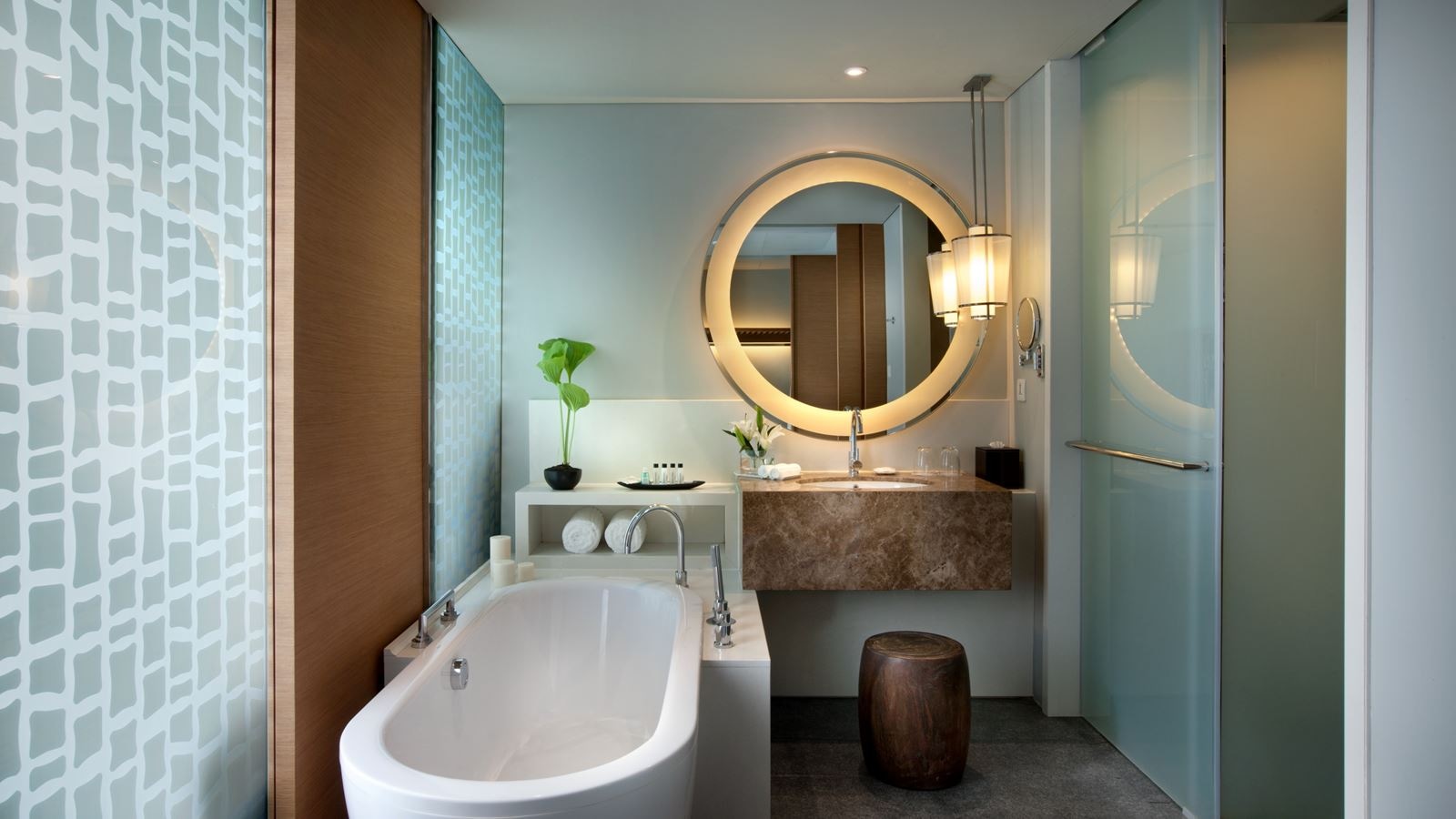 rooms-deluxe-mountain-view