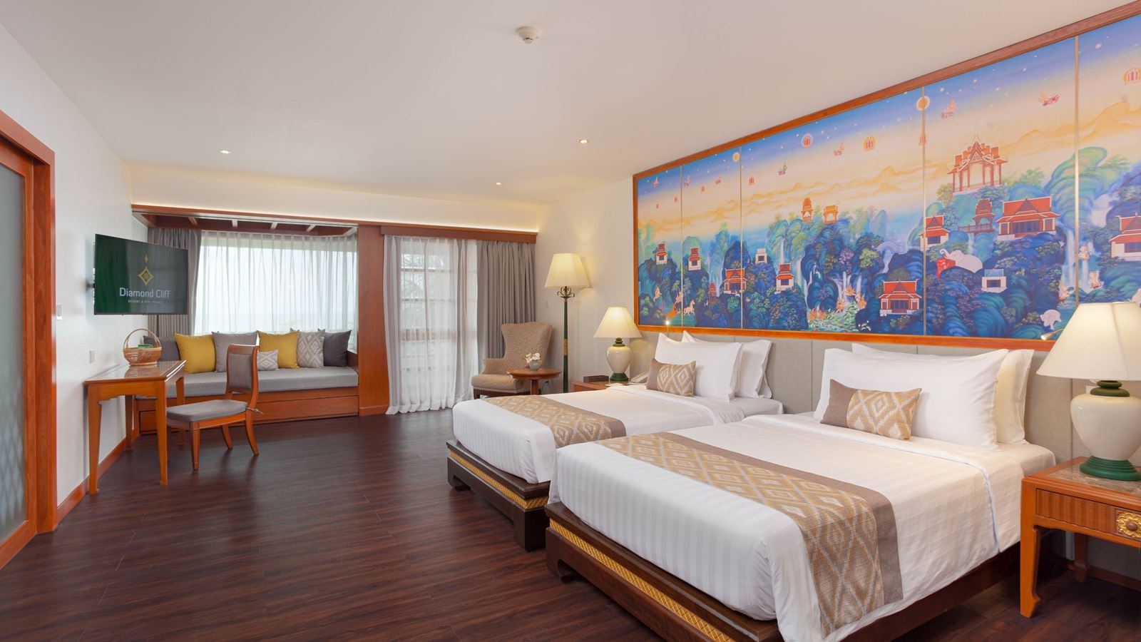 rooms-grand-jacuzzi-suite