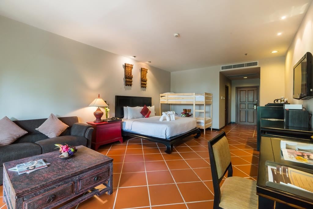 rooms-dorshada-ocean-pool-family