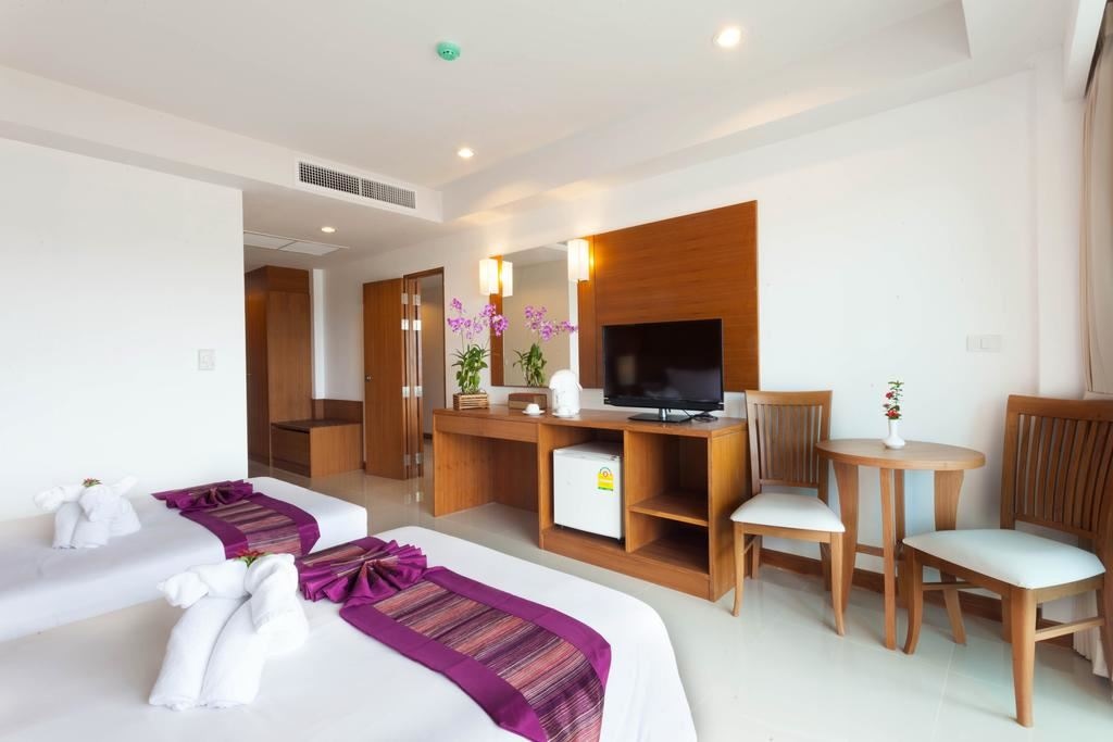 rooms-deluxe-semi-sea-view