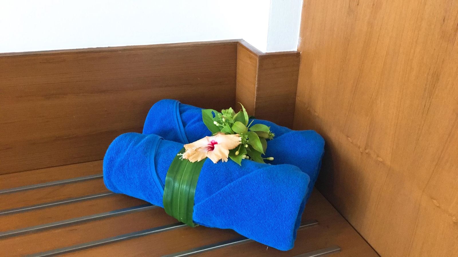 rooms-deluxe-semi-sea-view