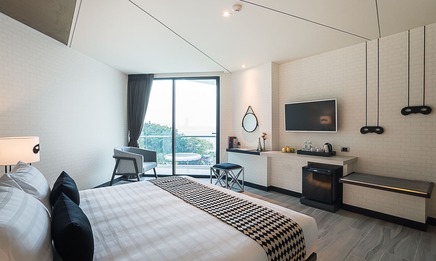 rooms-deluxe-room-sea-view