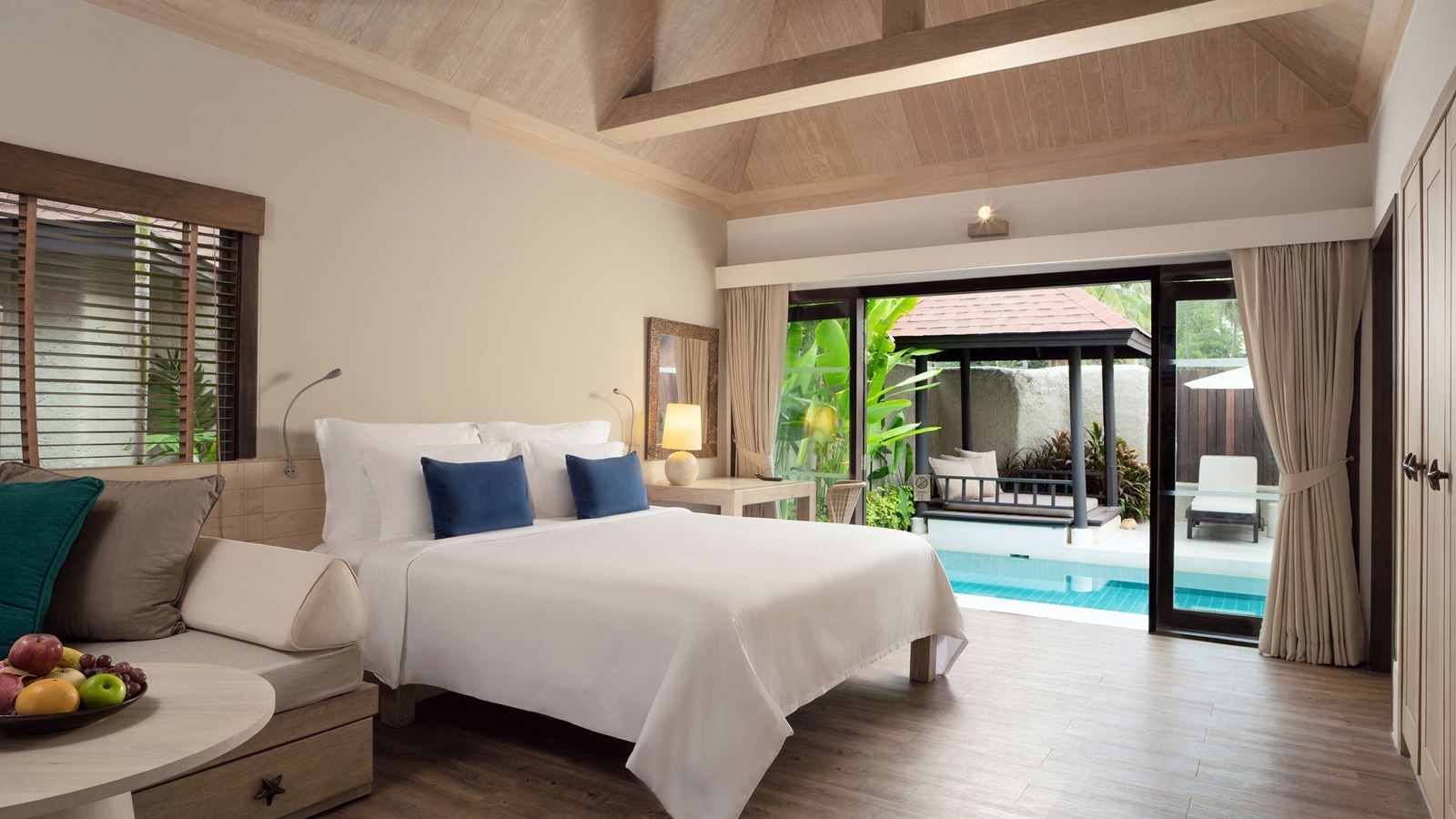 rooms-pool-villa