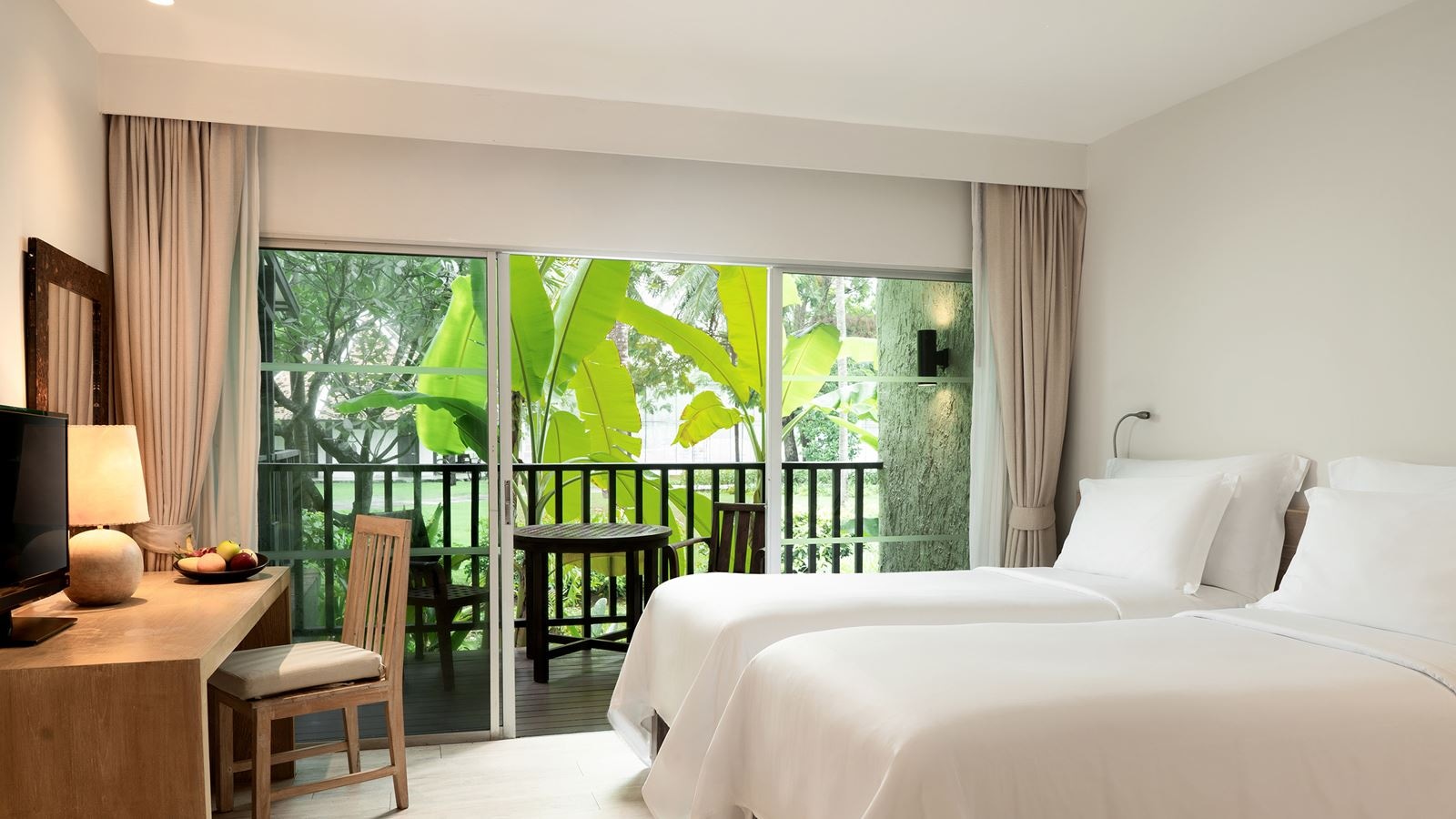 rooms-garden-room