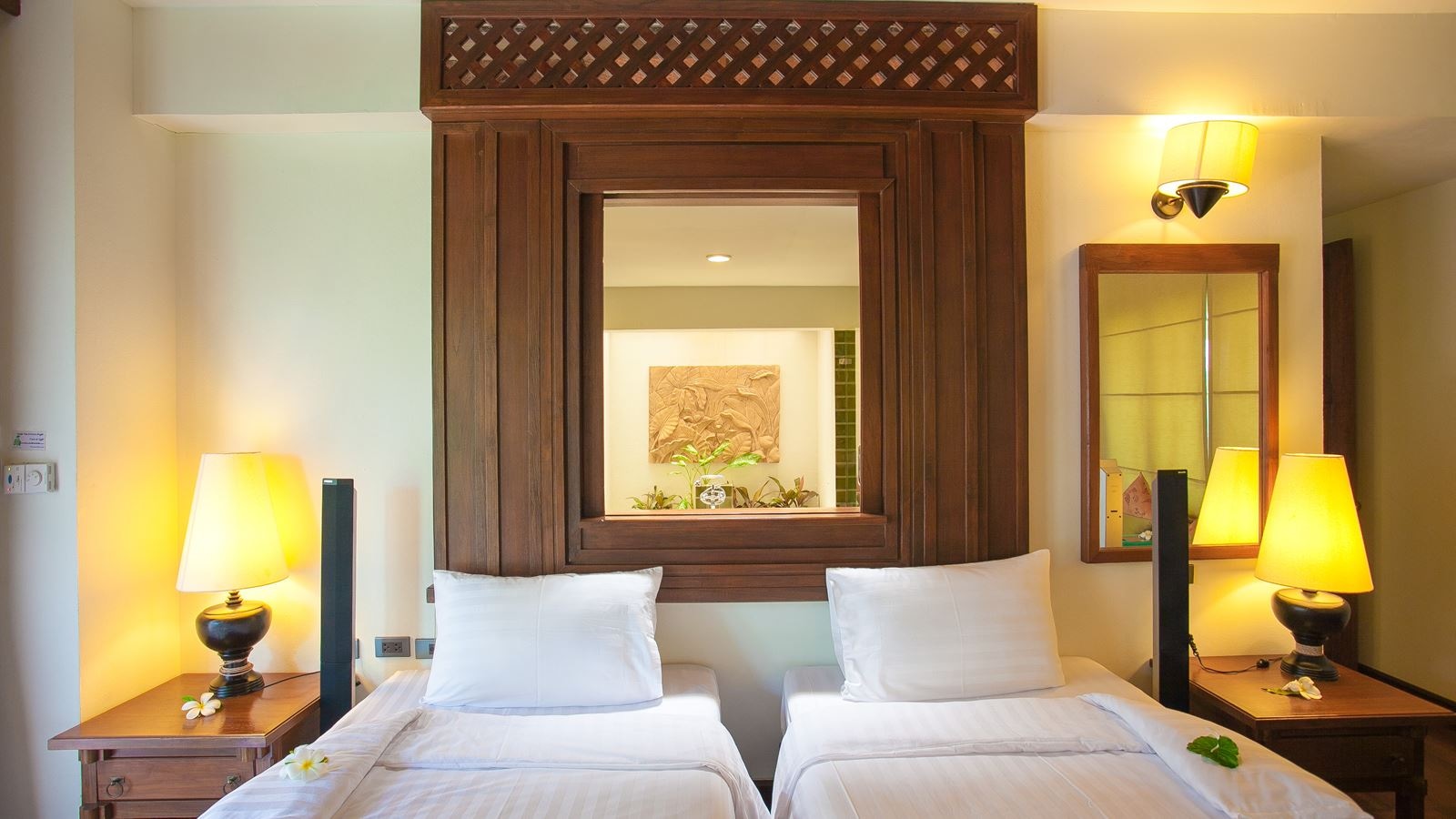 rooms-two-bedroom-beachfront-pool-villa