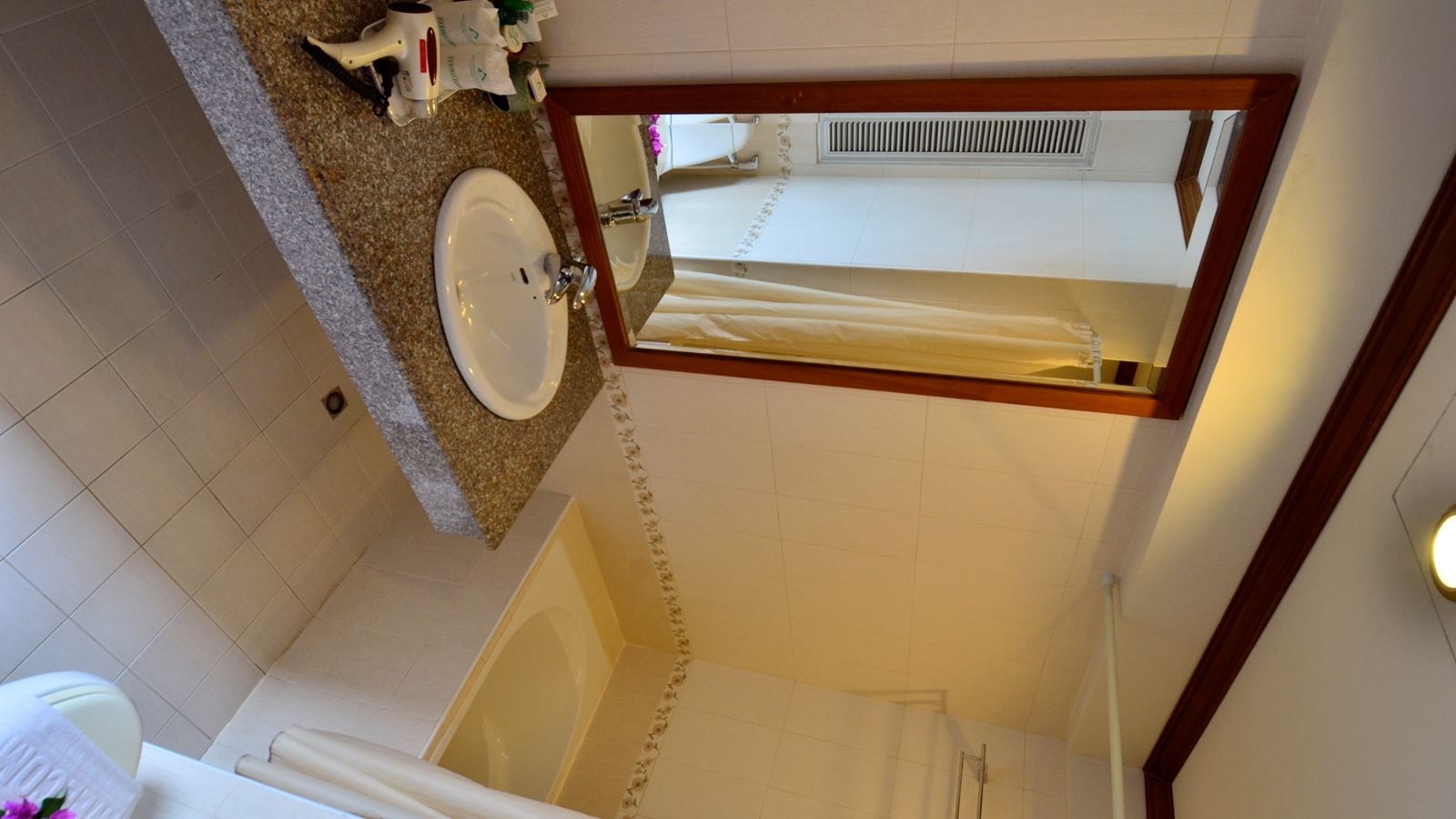 rooms-first-room-building