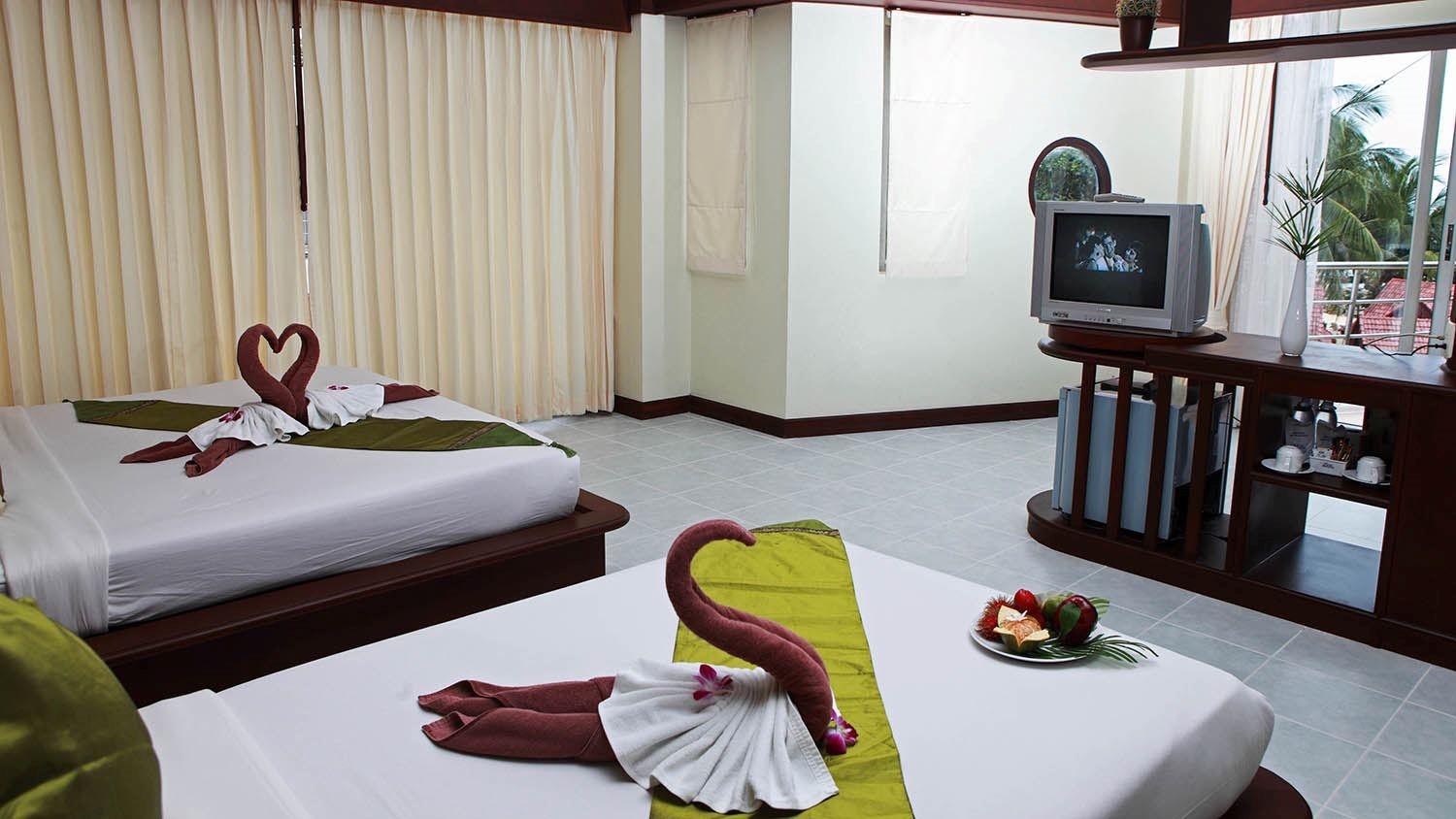 rooms-grand-deluxe-room