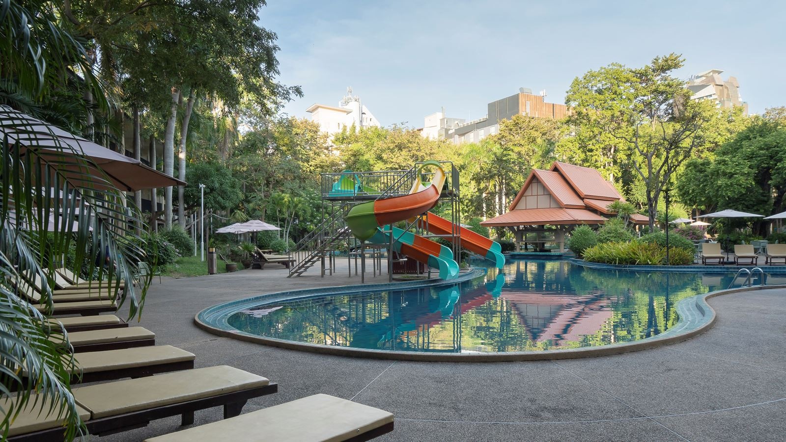 pools-outdoor-pool