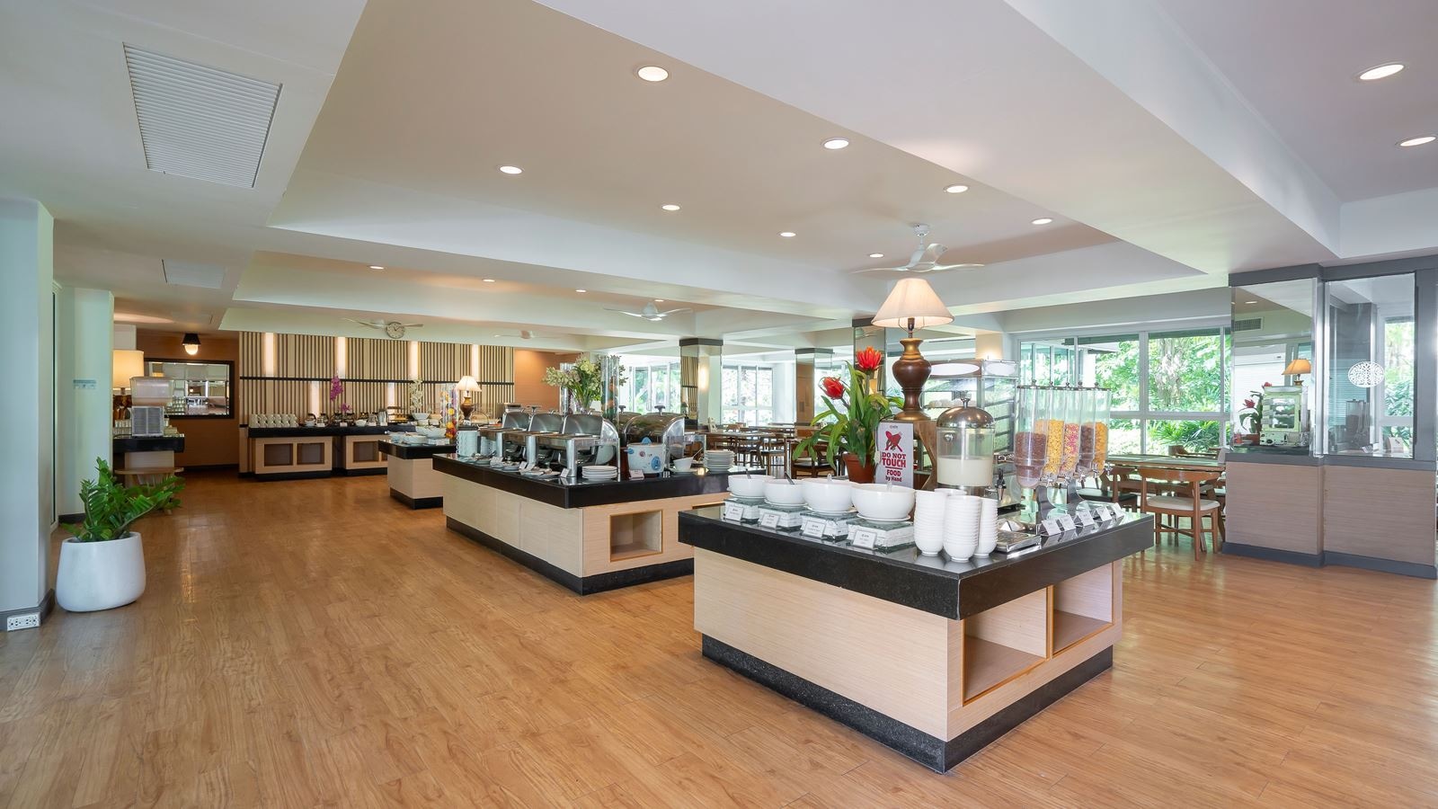 restaurants-park-restuarant