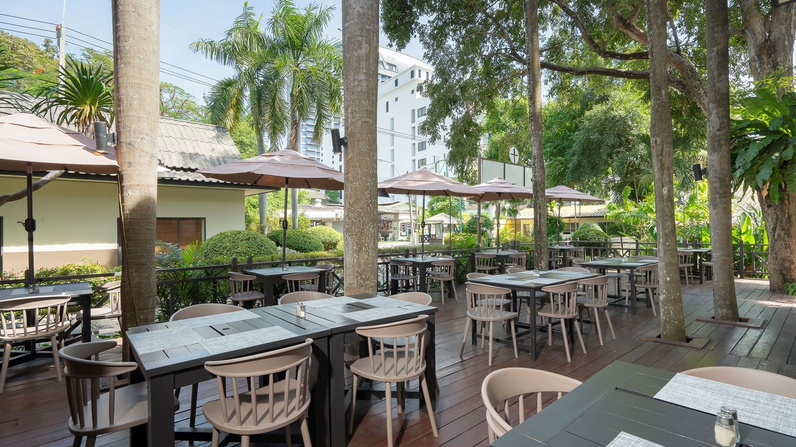 restaurants-park-restuarant