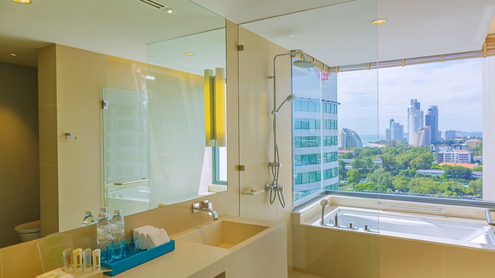 rooms-executive-club-access-corner-room--executive-tower