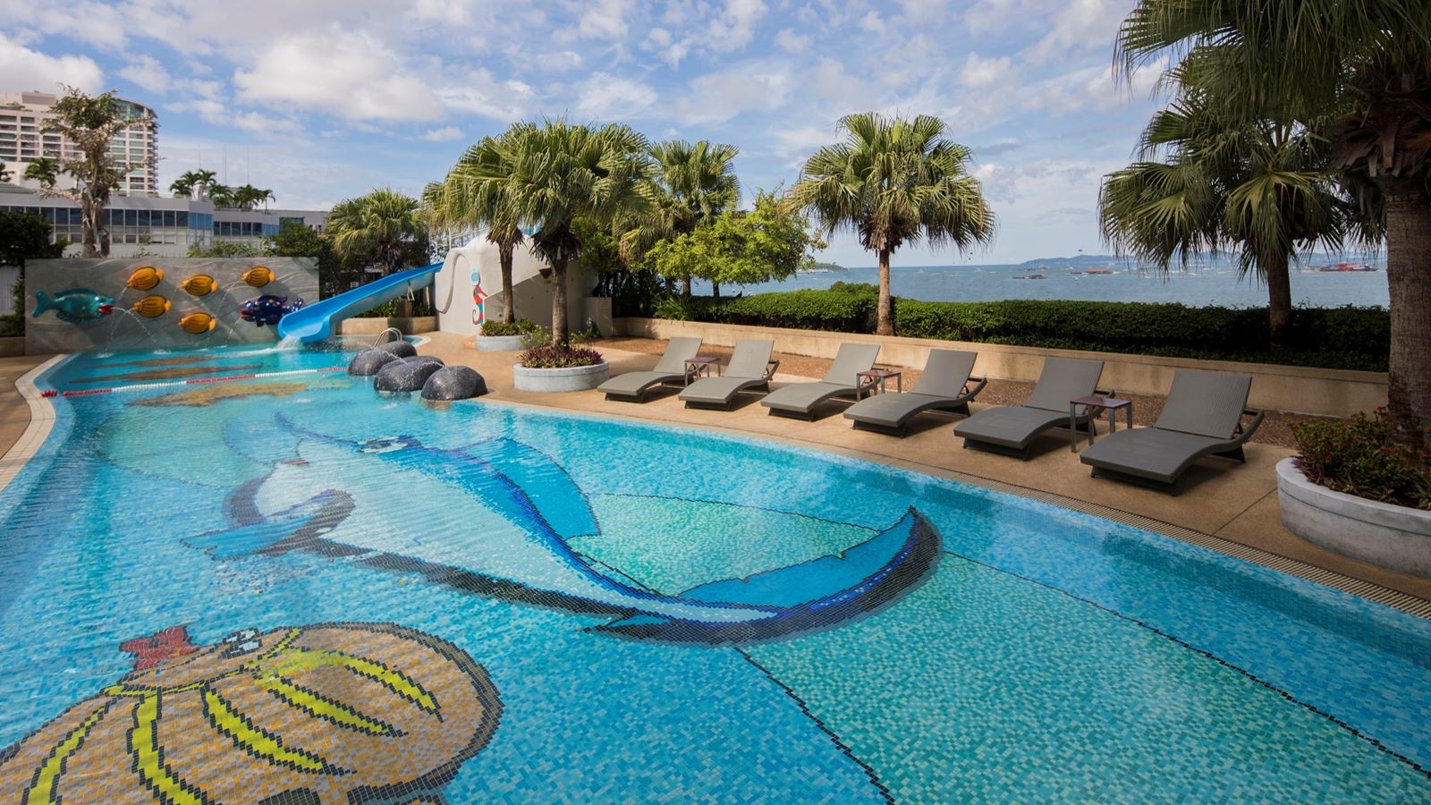 pools-outdoor-childrens-pool