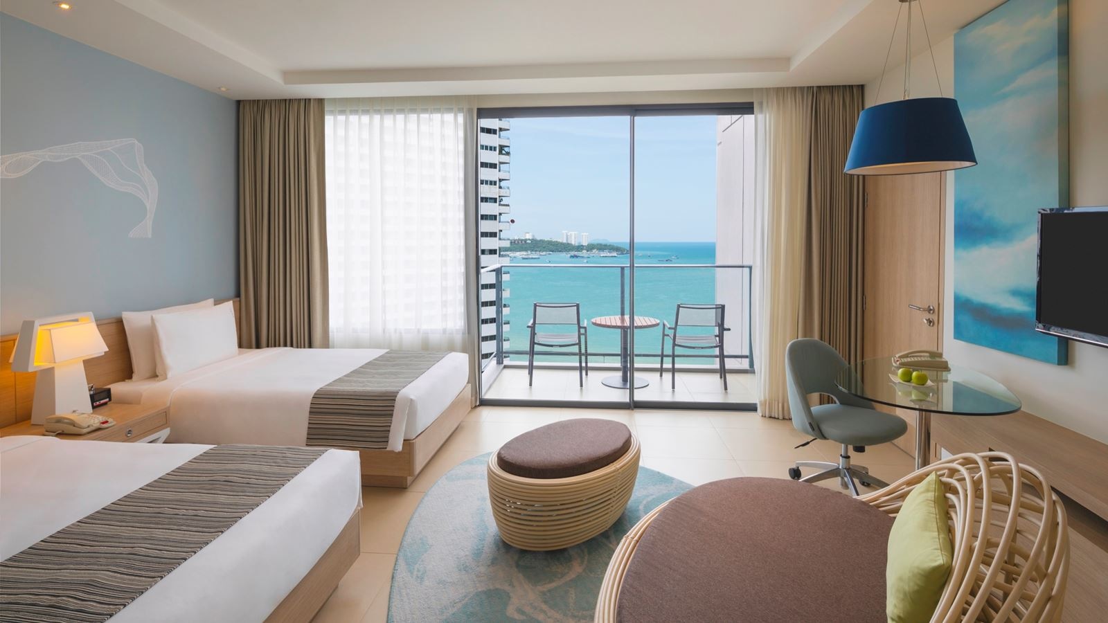 rooms-executive-club-access-room