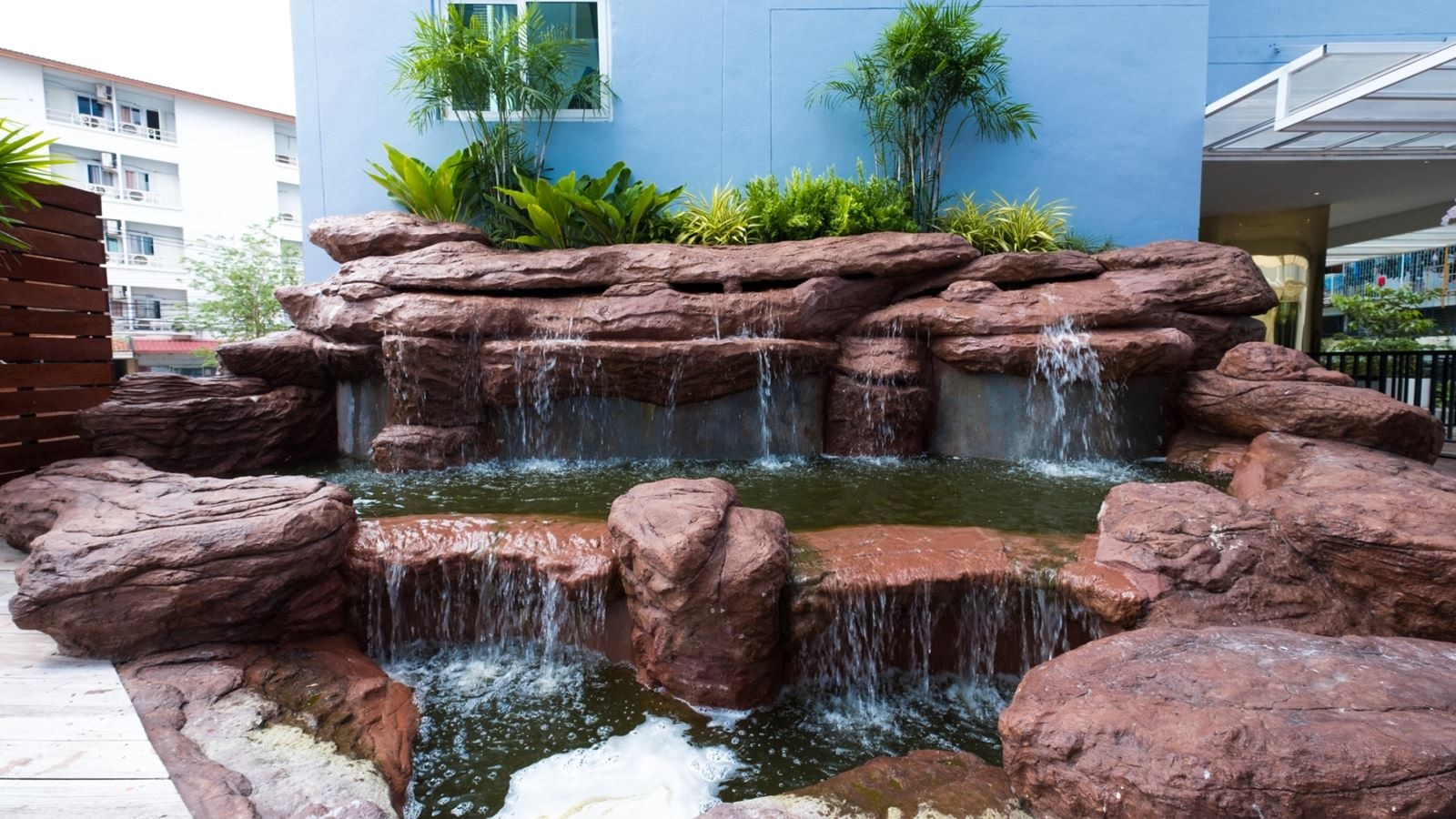 pools-outdoor-pool