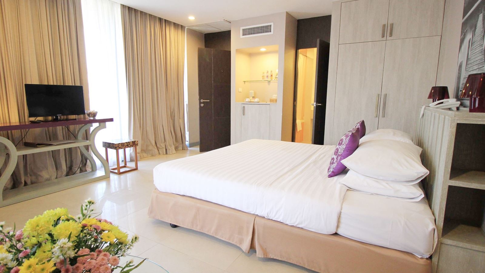 rooms-premier-room