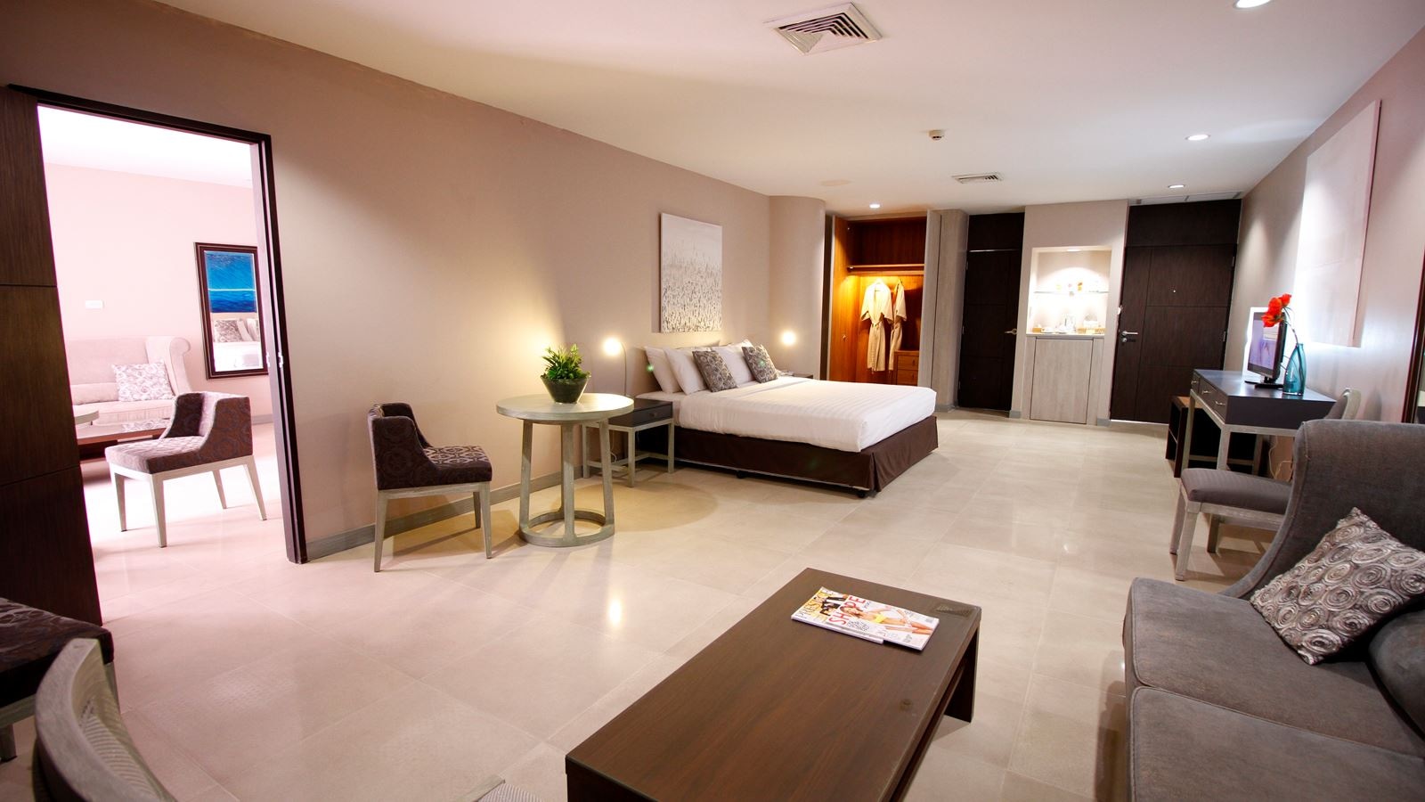 rooms-premier-junior-suite