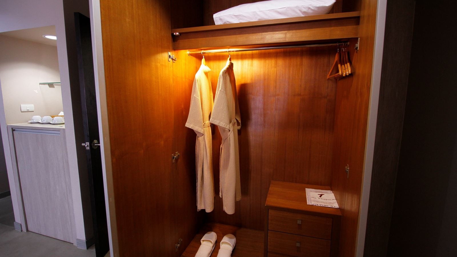 rooms-premier-junior-suite