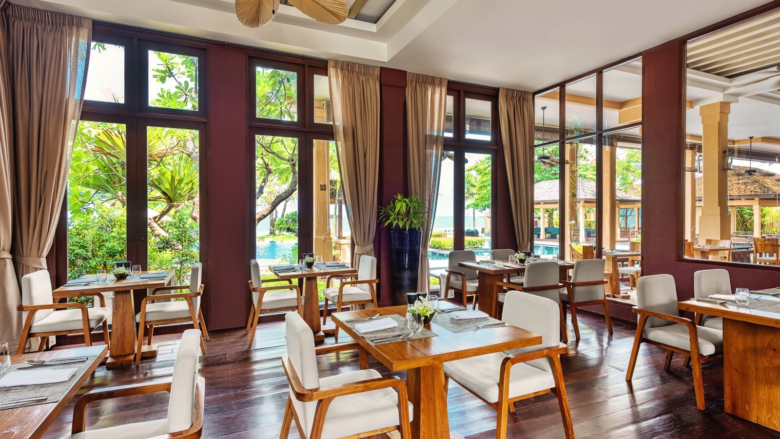 restaurants-restaurants