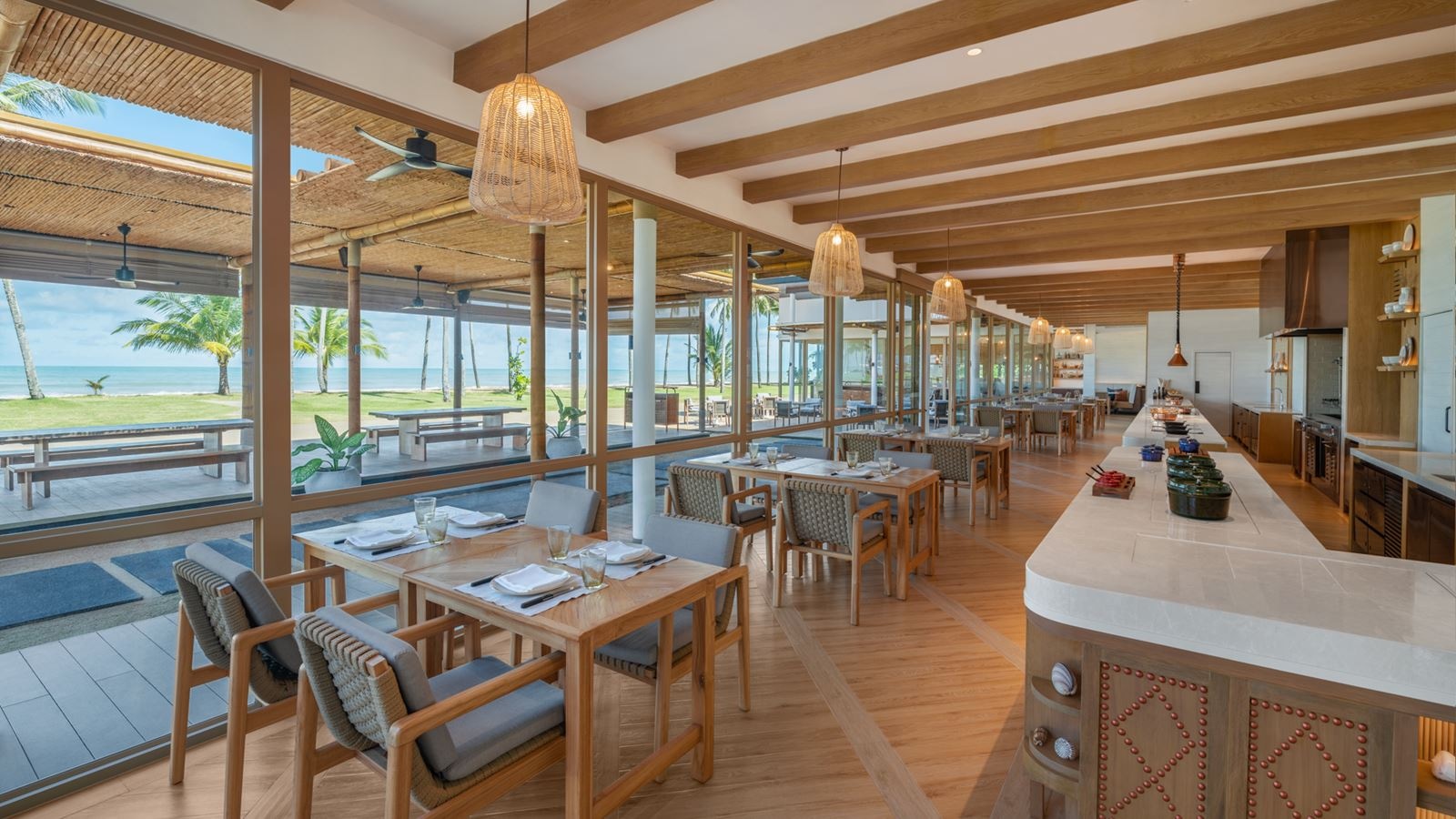 restaurants-drift-beach-bar--grill