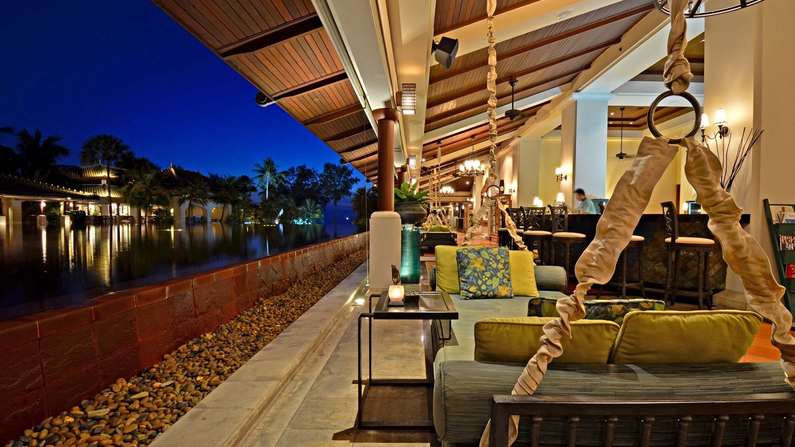 bars-sala-sawasdee-lobby-bar