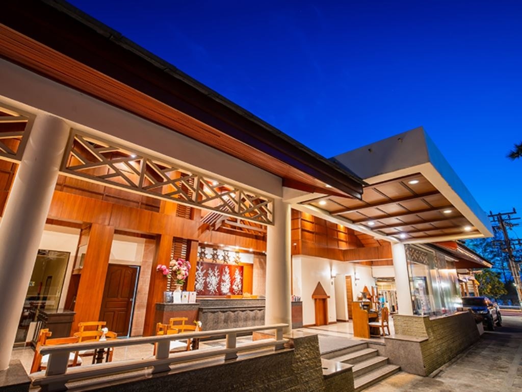 general-main-building