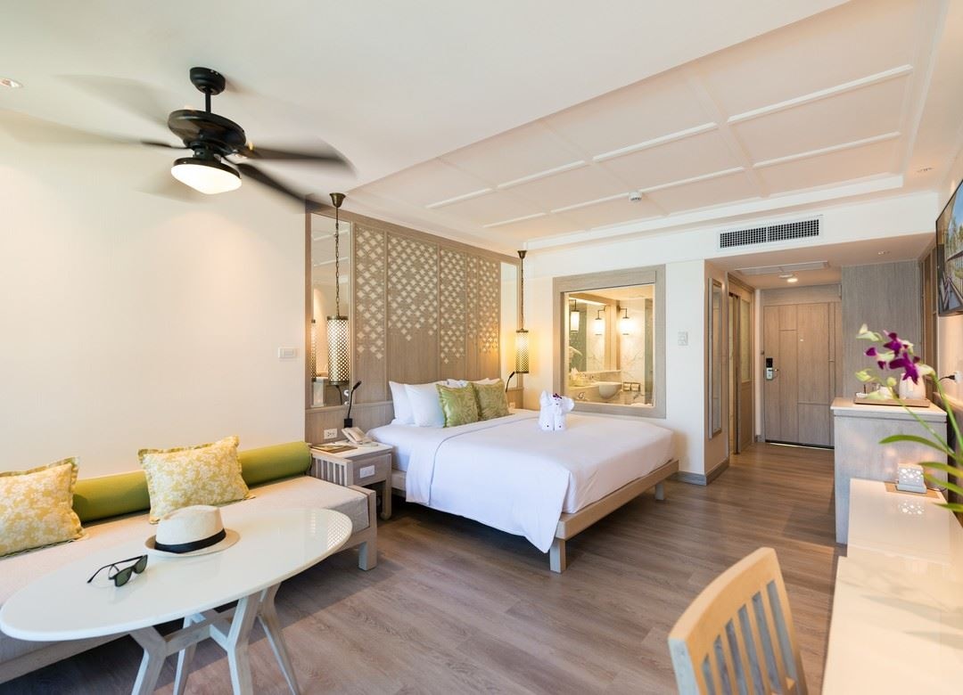 rooms-junior-suite-thani-wing