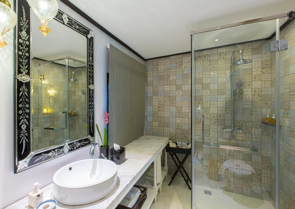 rooms-jasmine-superior-room