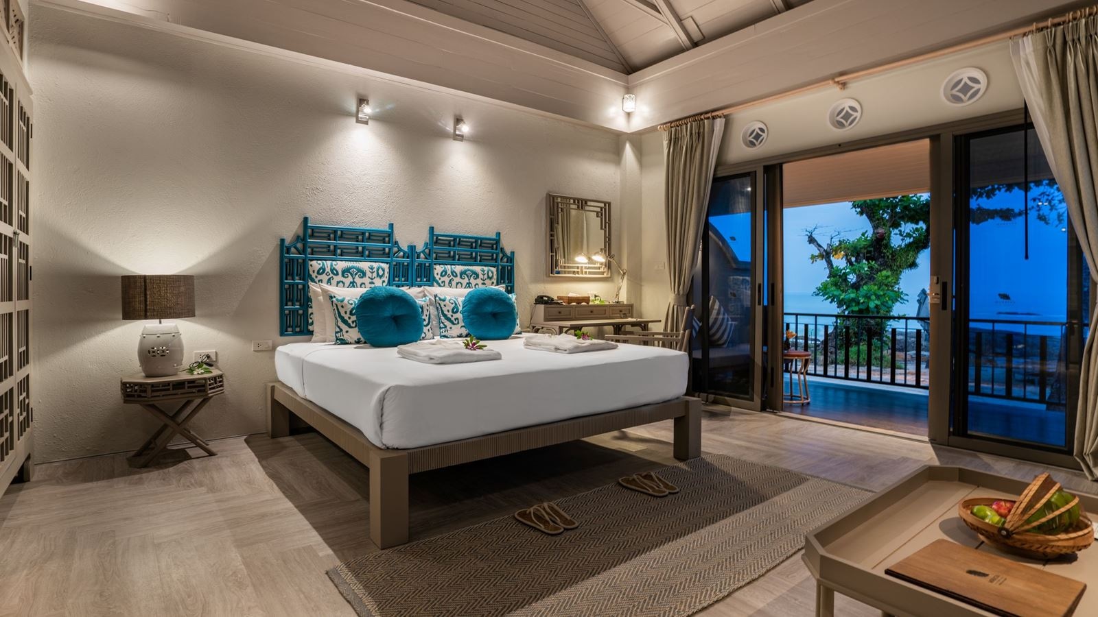 rooms-orchid-deluxe-beachfront-bungalow