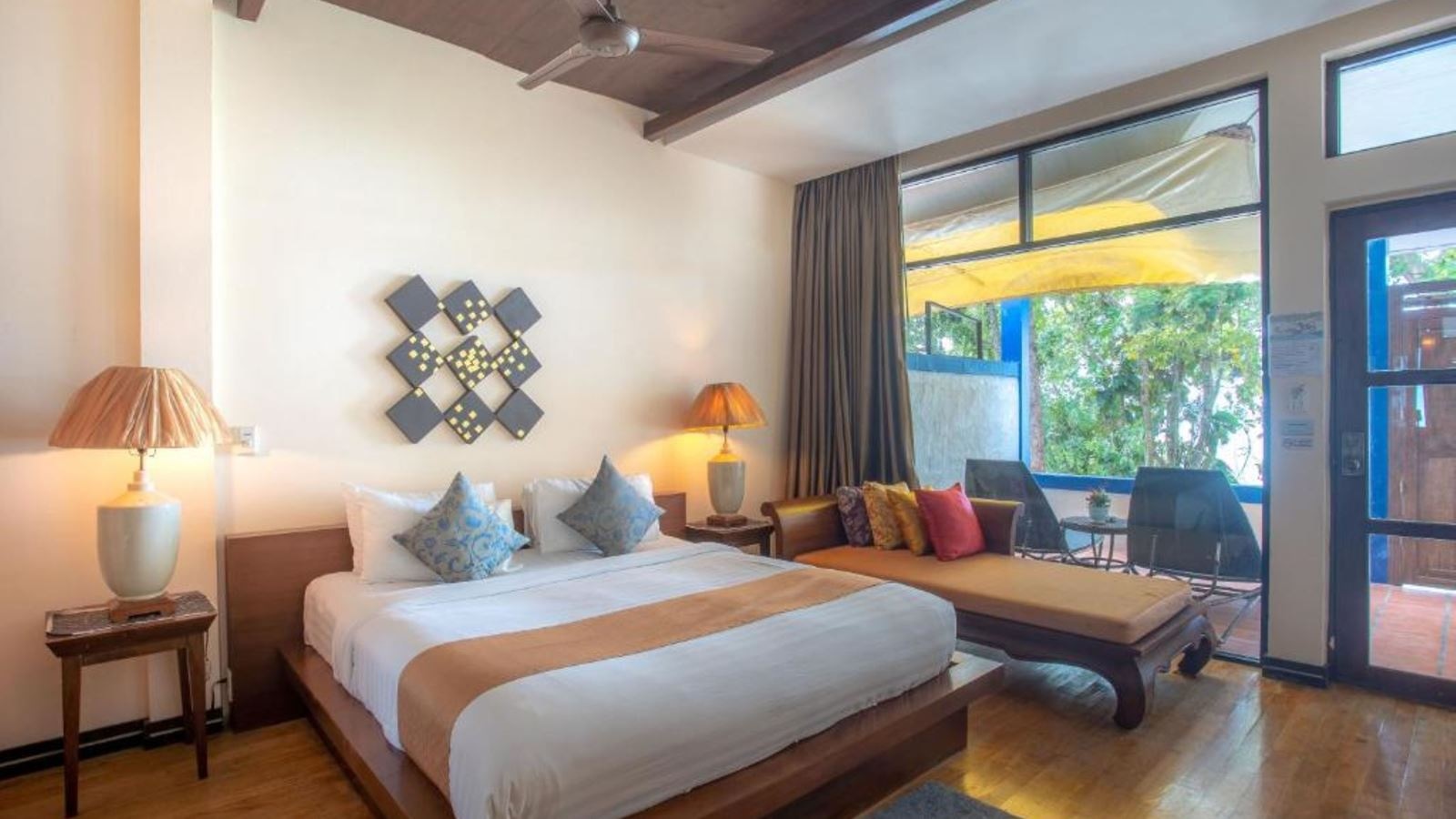 rooms-deluxe-ocean-view