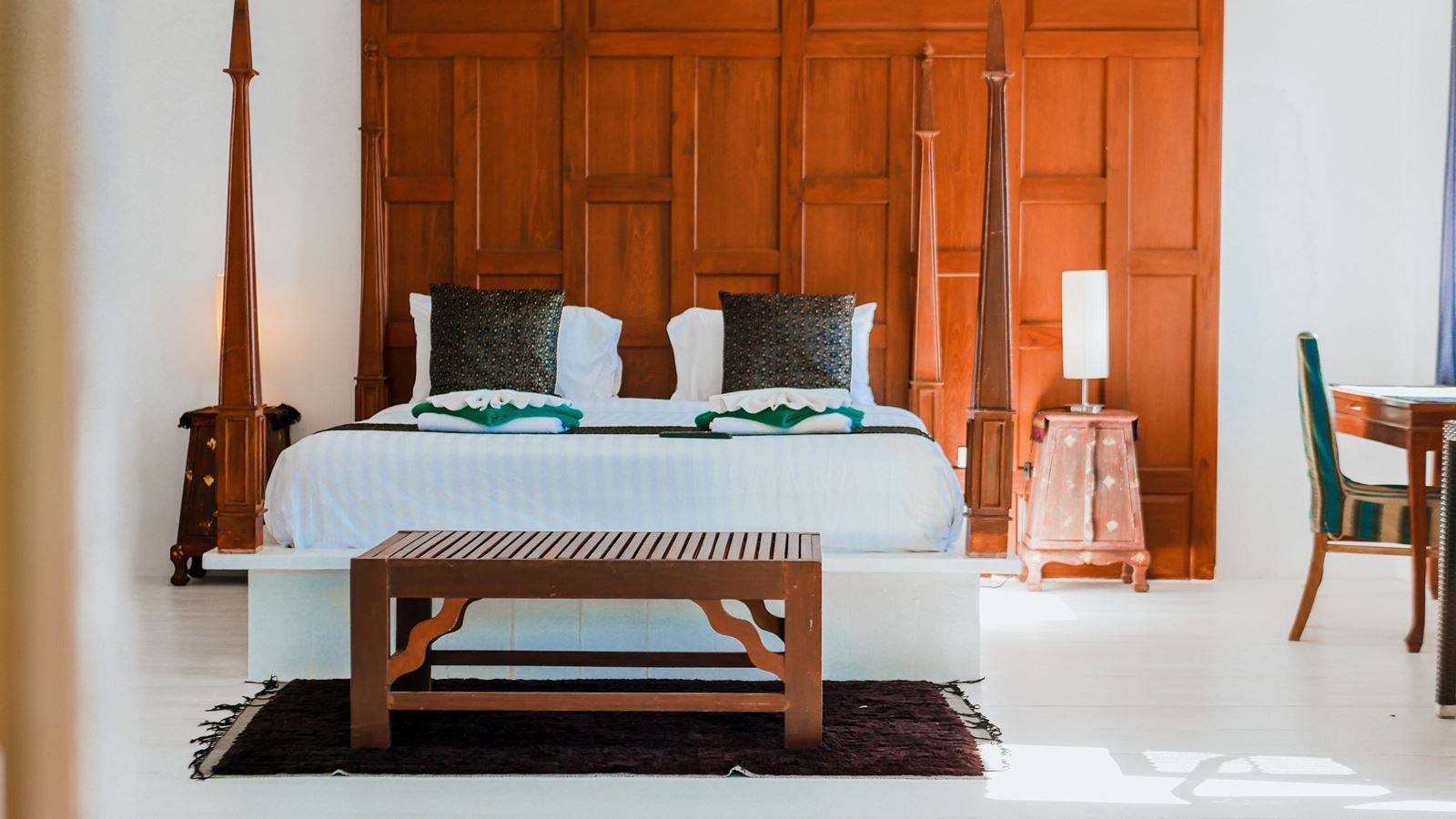 rooms-deluxe-suite-ocean-view