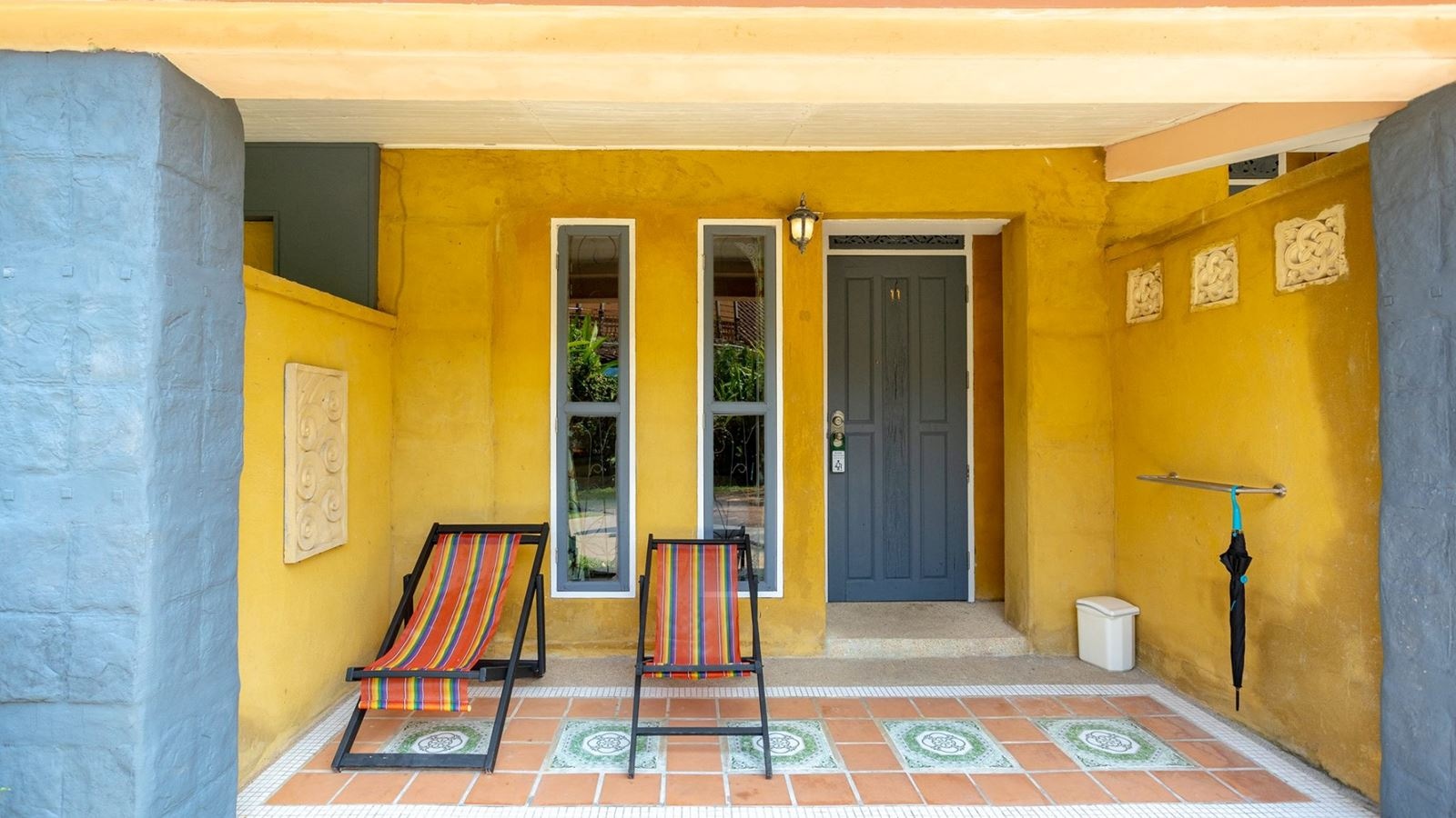 rooms-budget-garden-view