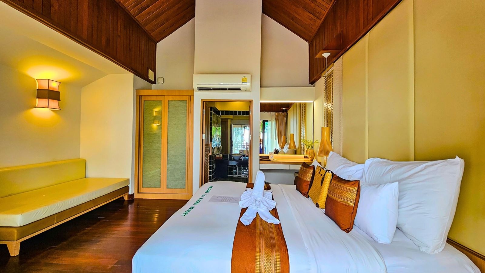rooms-seaview-deluxe-villa