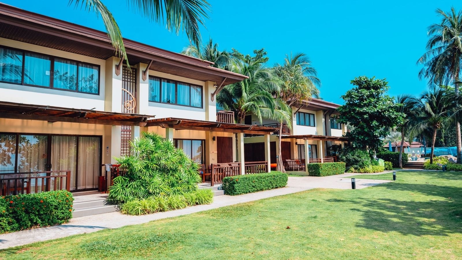 rooms-beach-front-chalet