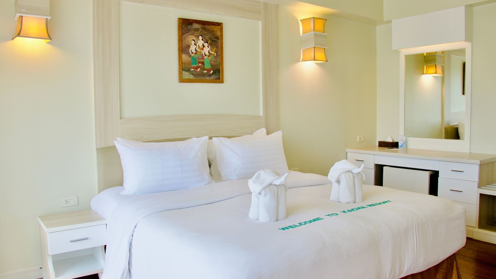 rooms-seaside-deluxe-building-room