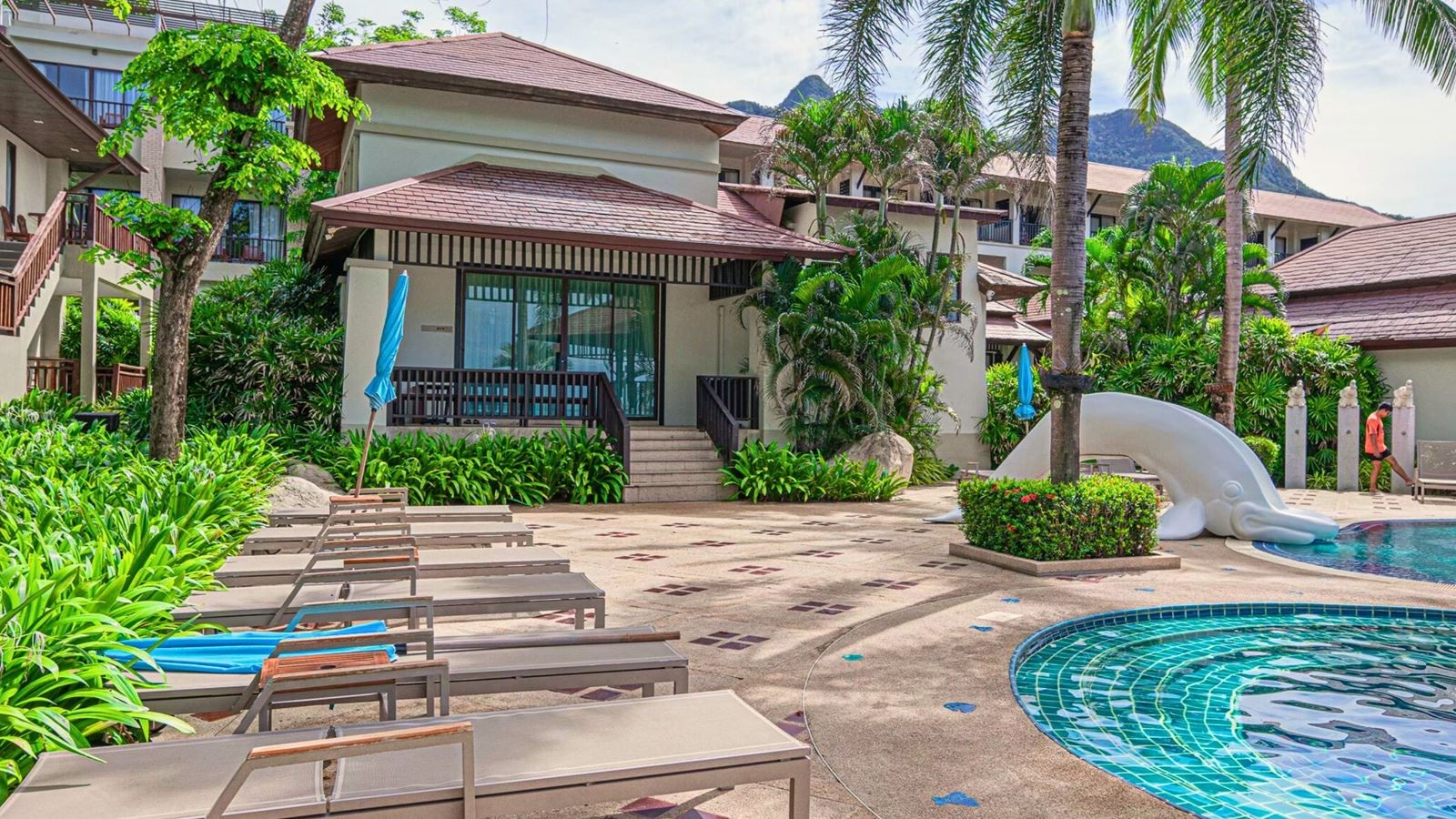 rooms-seaview-deluxe-pool-villa