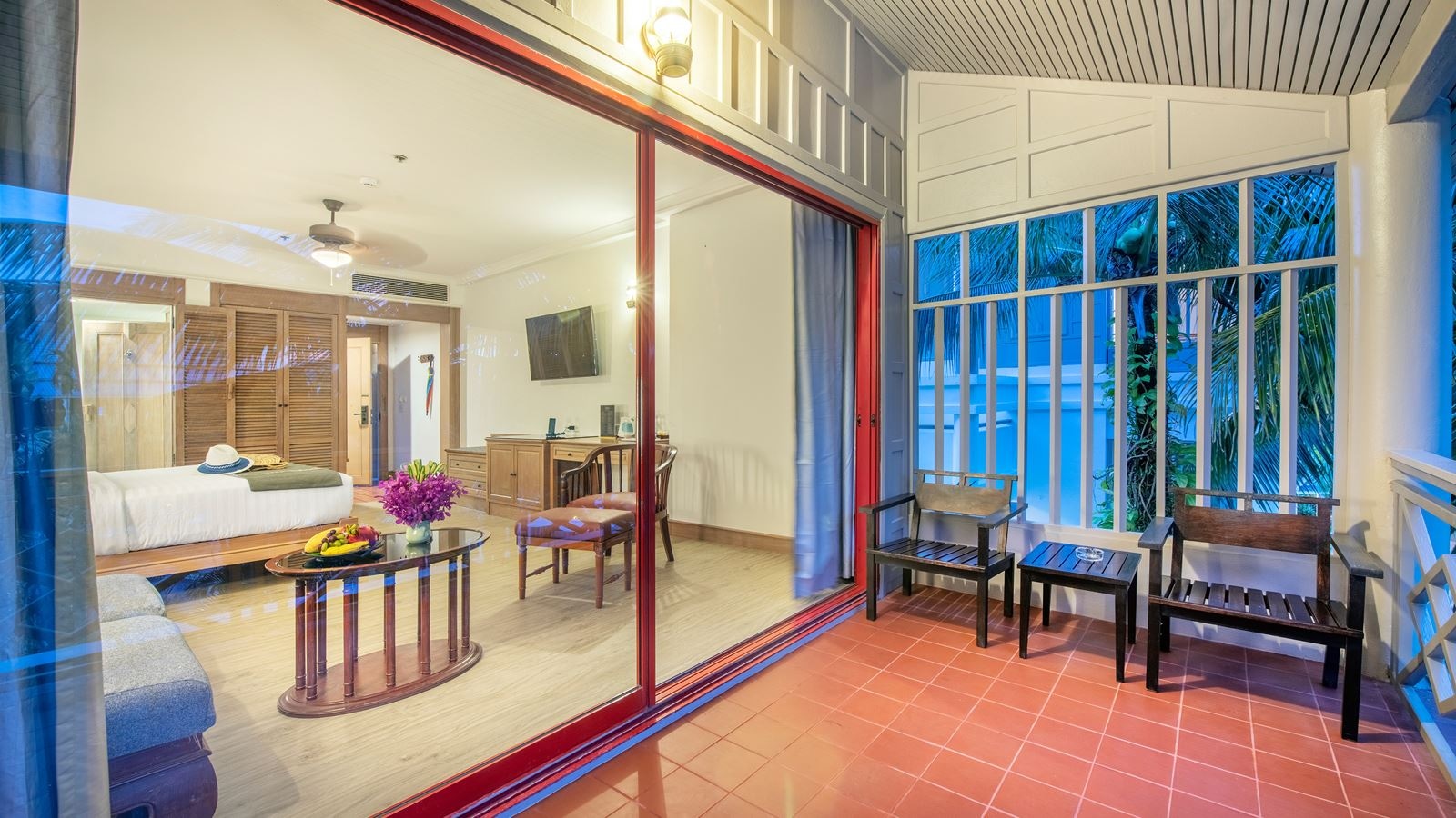rooms-deluxe-room