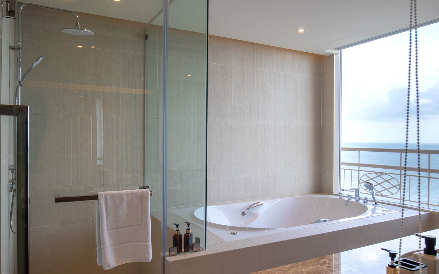 rooms-president-ocean-view-two-bedroom-suite