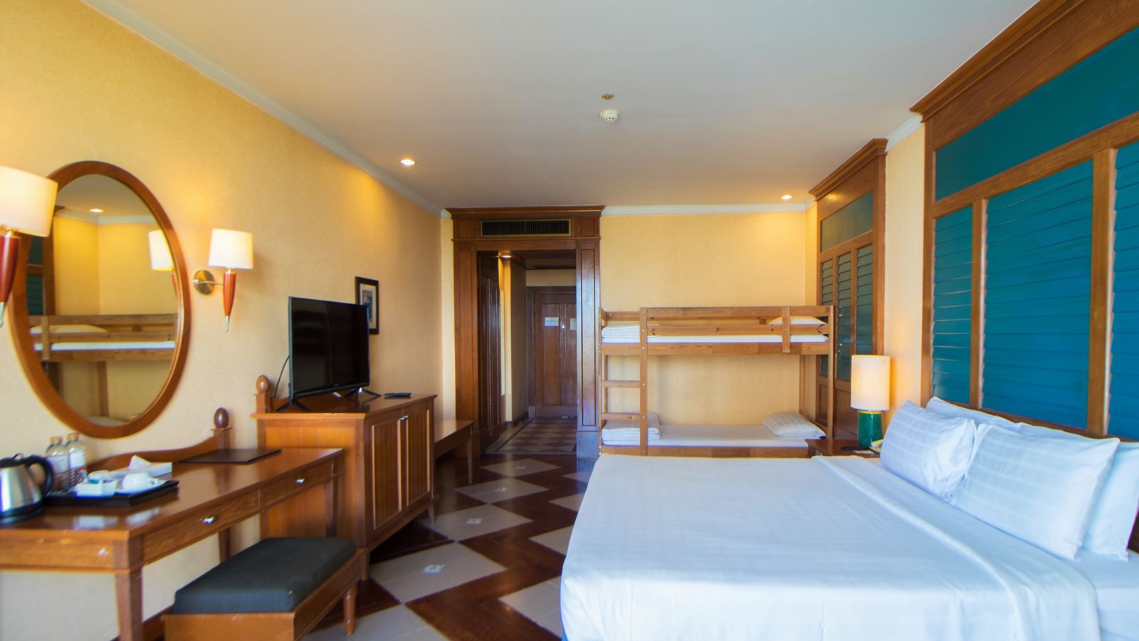rooms-superior-bunk-bed