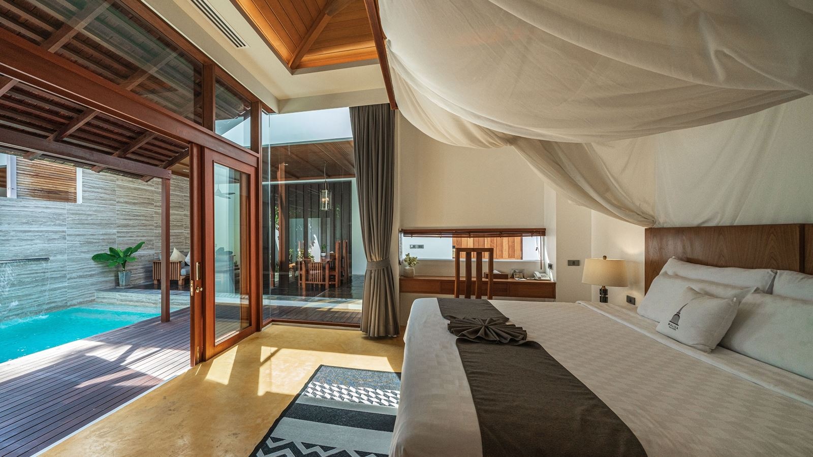 rooms-premier-pool-villa