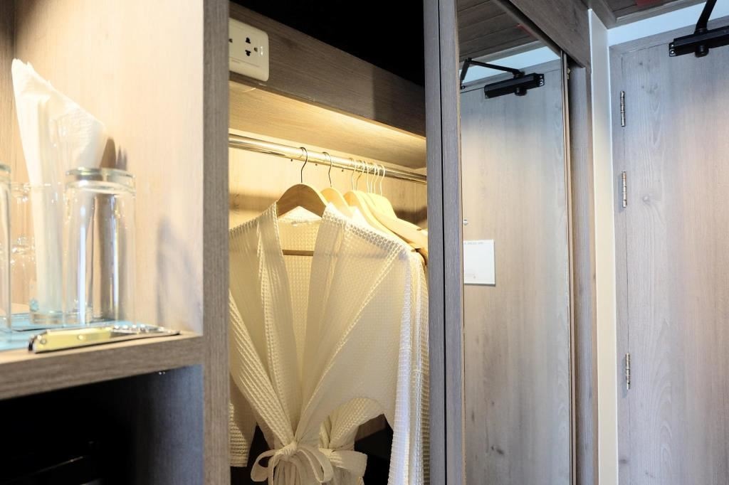 rooms-deluxe-garden-view-room