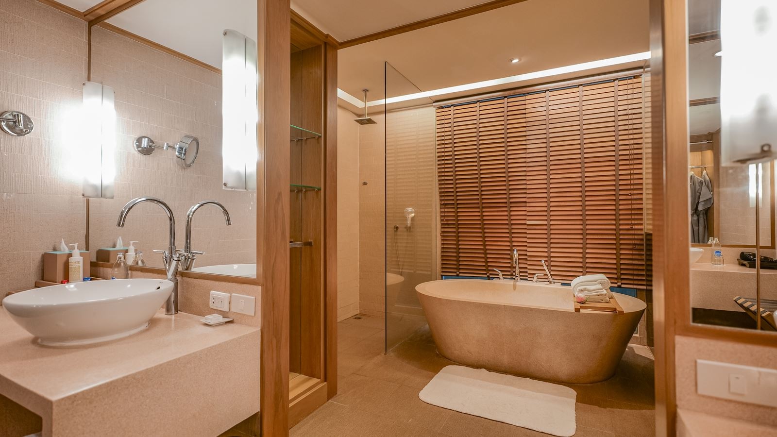 rooms-terrace-junior-suite